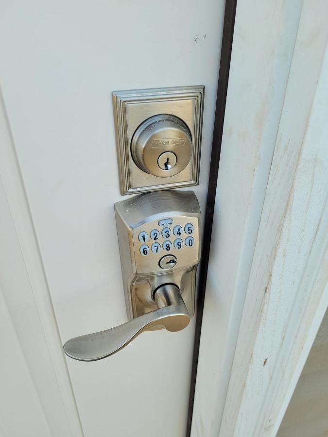 Great Little Guest Suite With Private Entry & Deck! Pet Friendly & 30 Mins To Nashville! Ashland City Extérieur photo