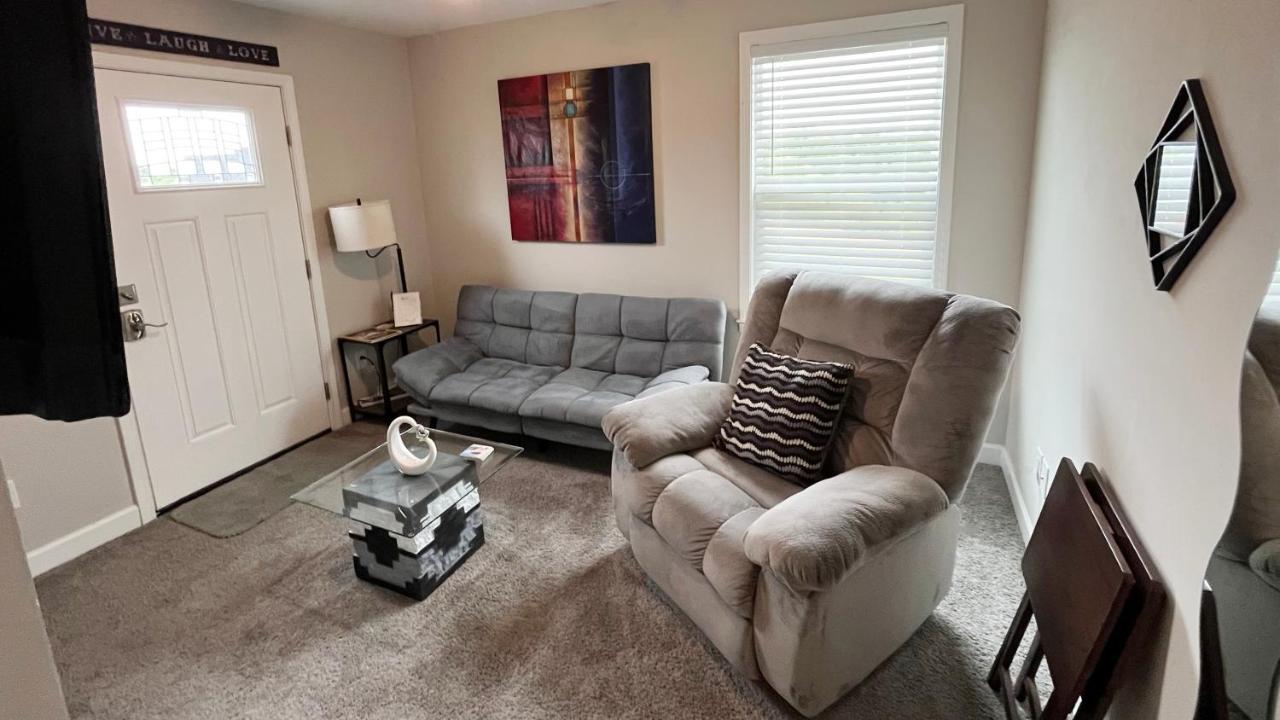 Great Little Guest Suite With Private Entry & Deck! Pet Friendly & 30 Mins To Nashville! Ashland City Extérieur photo